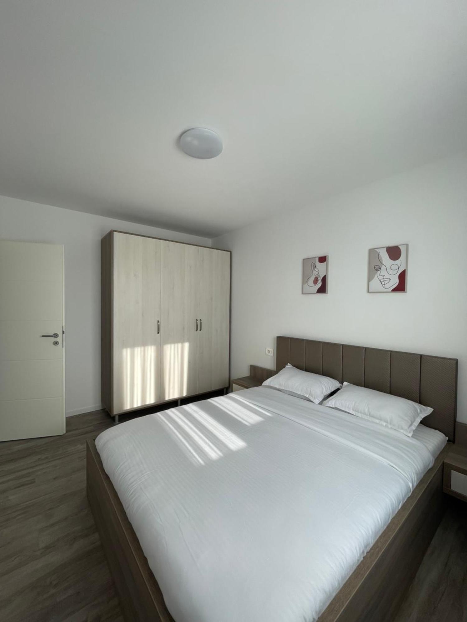 Comfort & Luxury Pnmresidence Apartment