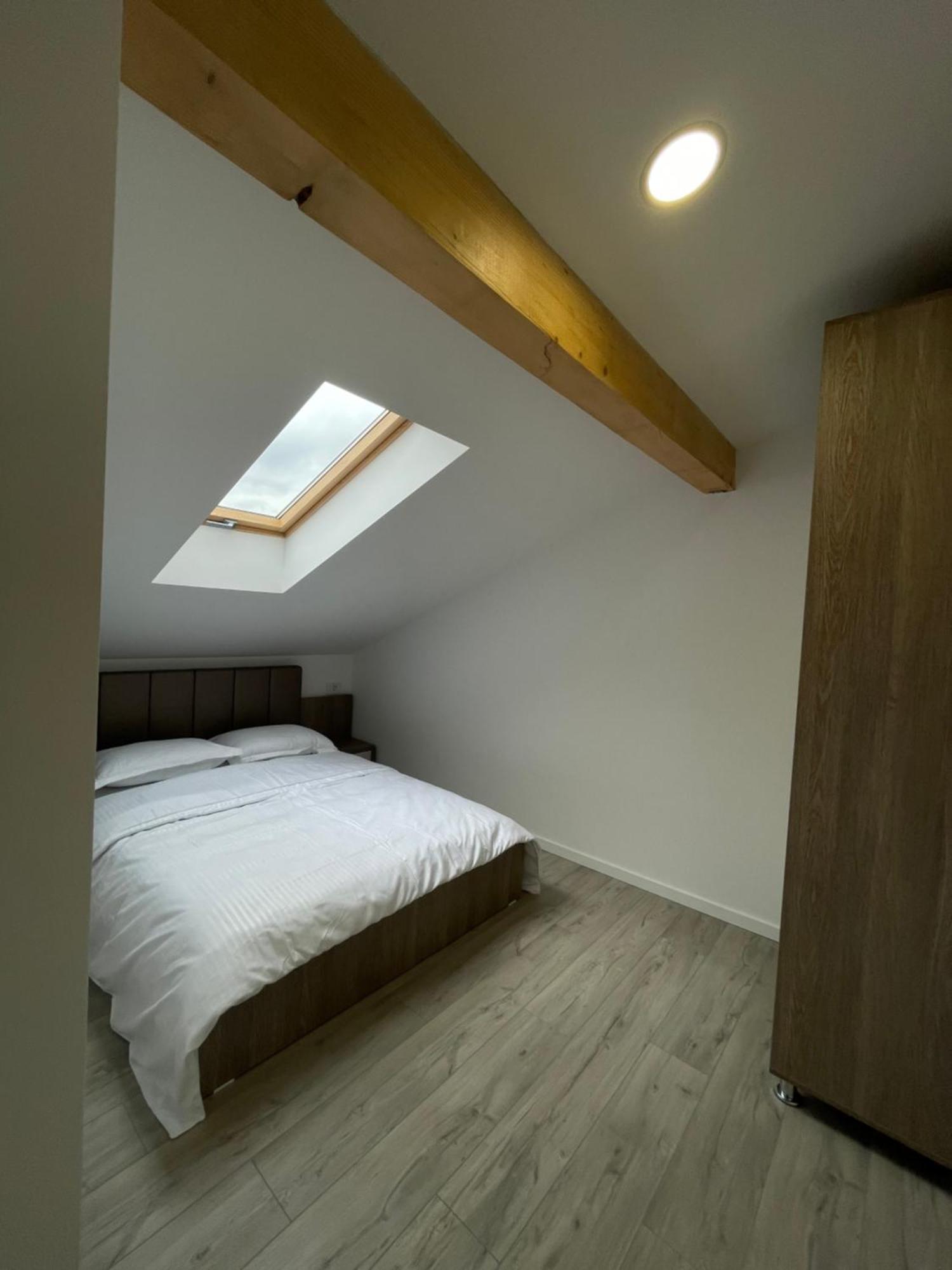 Comfort & Luxury Pnmresidence Apartment